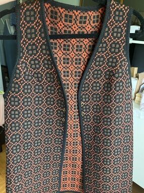 Rare Vintage Welch Tapestry 100% Wool Women’s Vest Stylish Black and Orange.